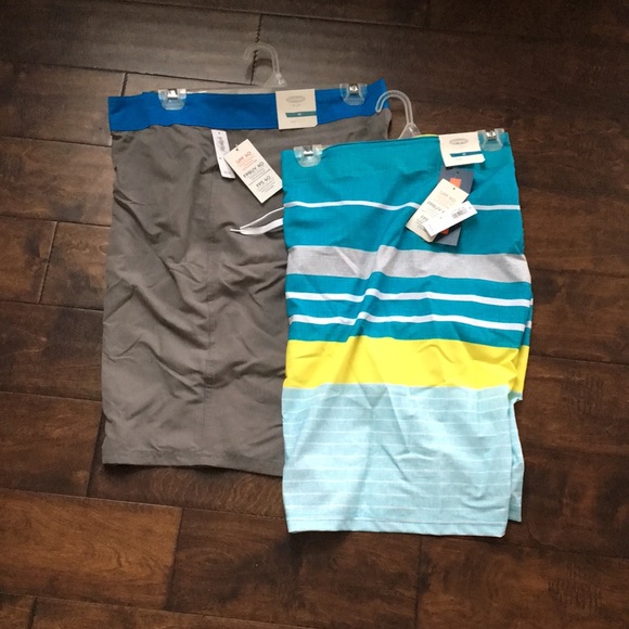 Old Navy Other - Men’s swim trunks size 38